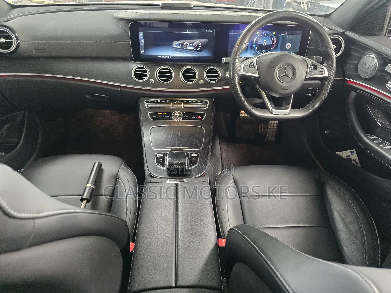 Mercedes-Benz E200 2018 Blue