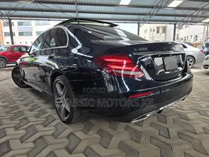 Mercedes-Benz E200 2018 Blue