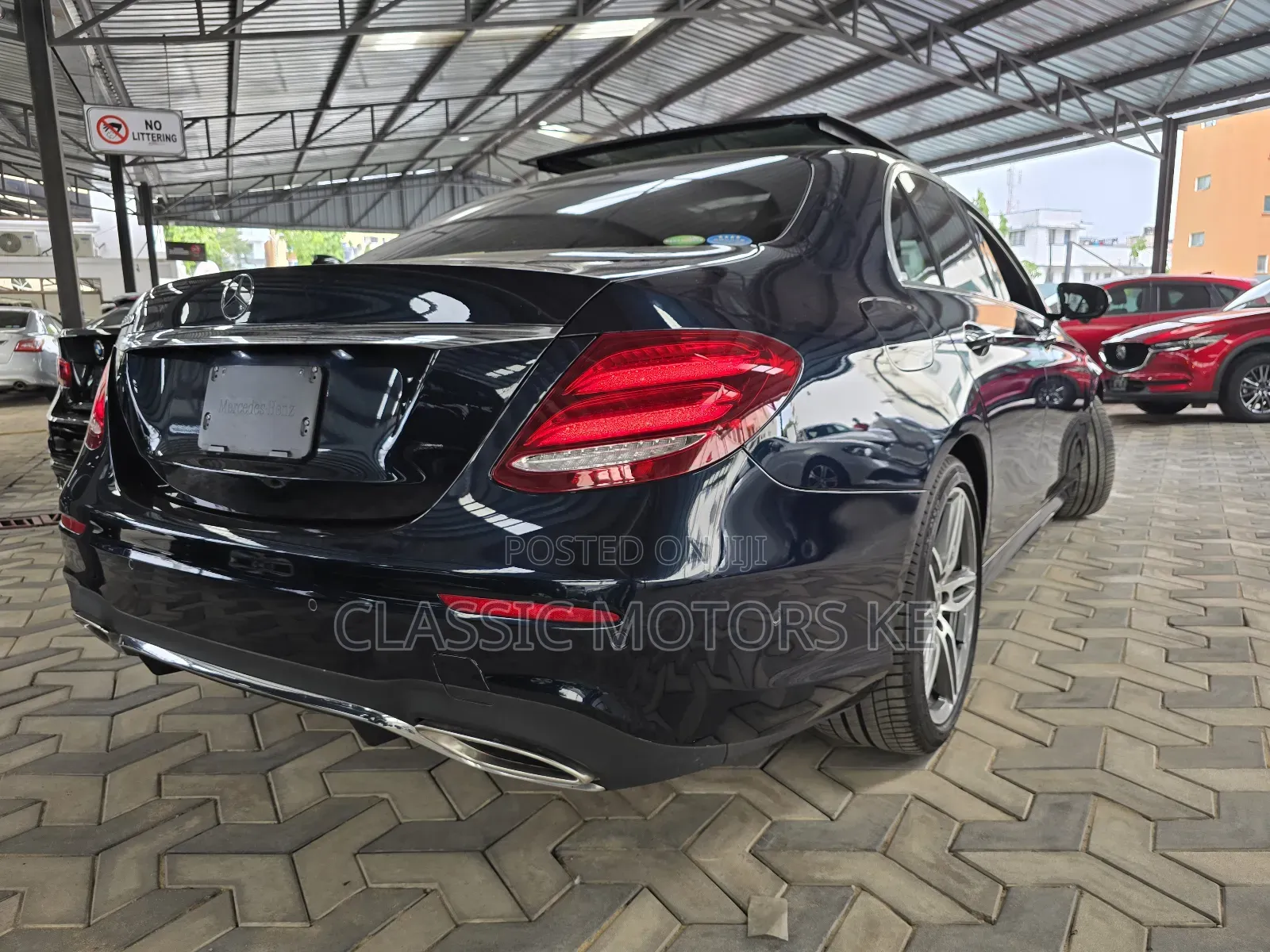 Mercedes-Benz E200 2018 Blue