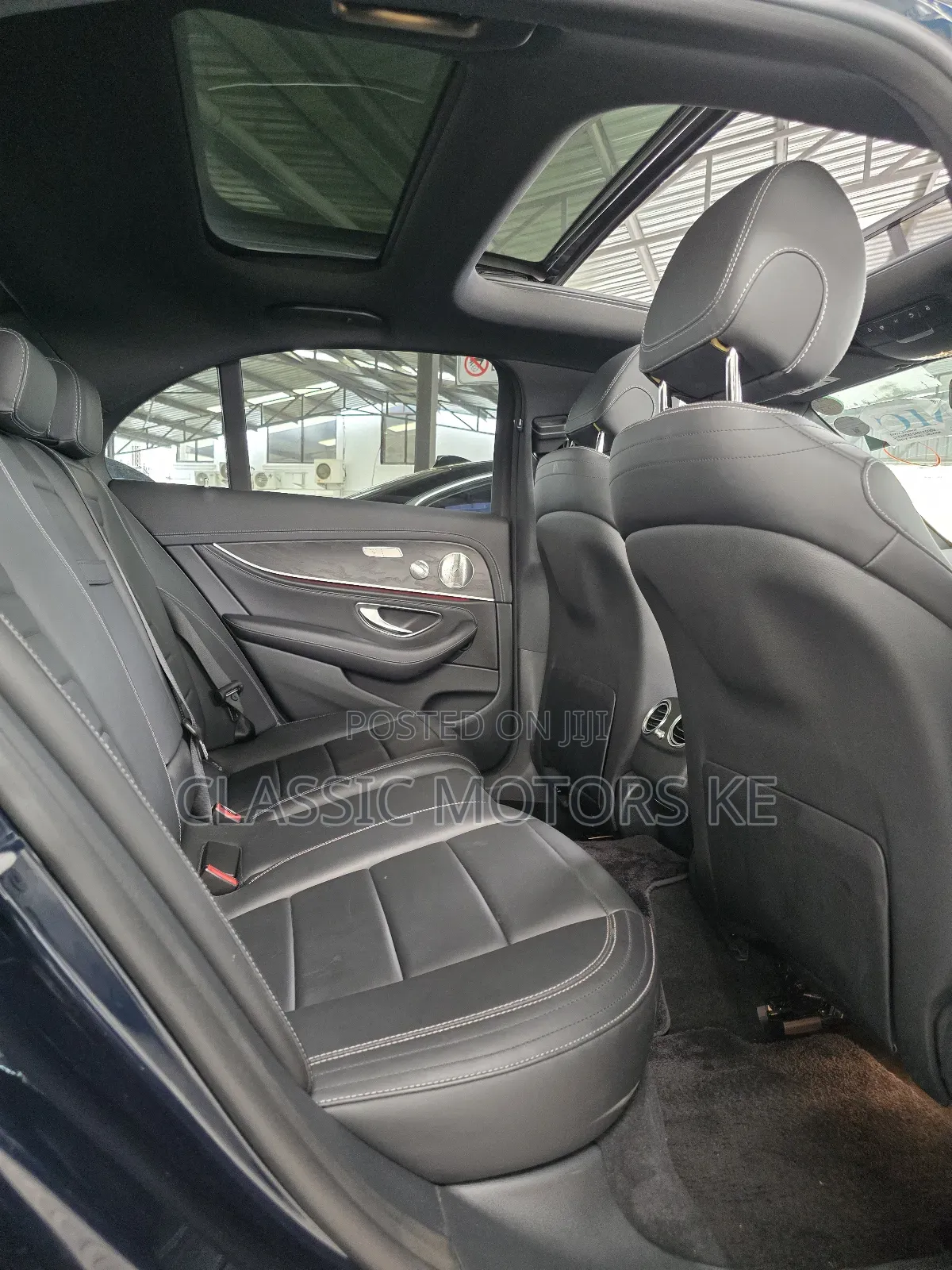 Mercedes-Benz E200 2018 Blue