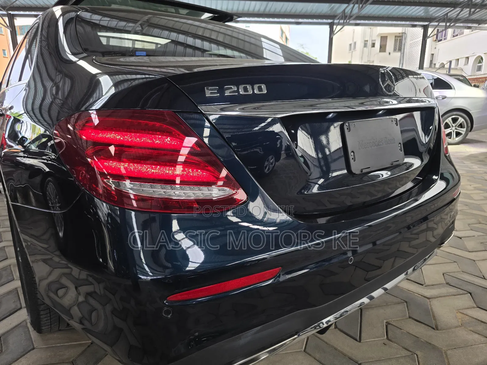 Mercedes-Benz E200 2018 Blue