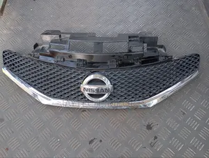 Nissan Note 2012 Grill
