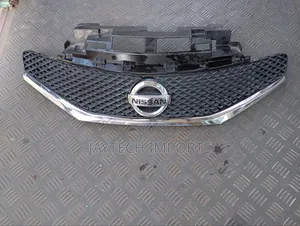 Nissan Note 2012 Grill