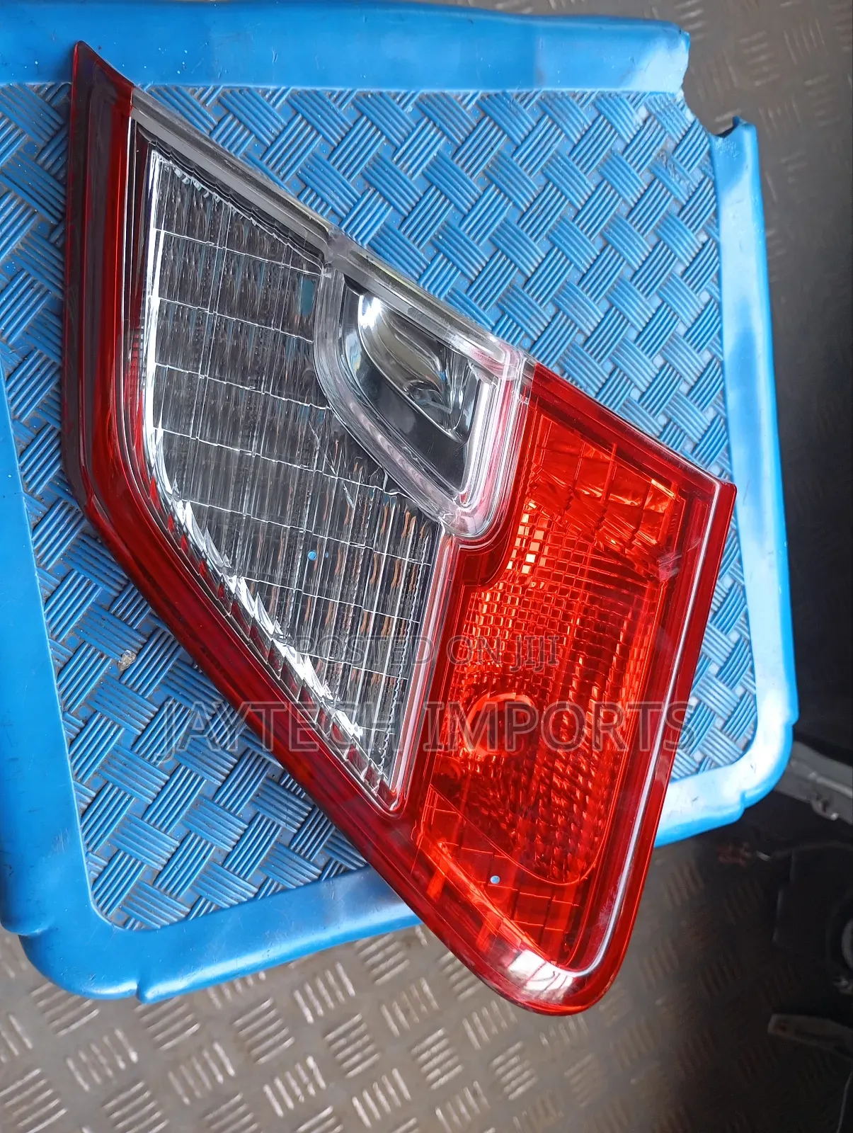 Premio 265 Bootlight