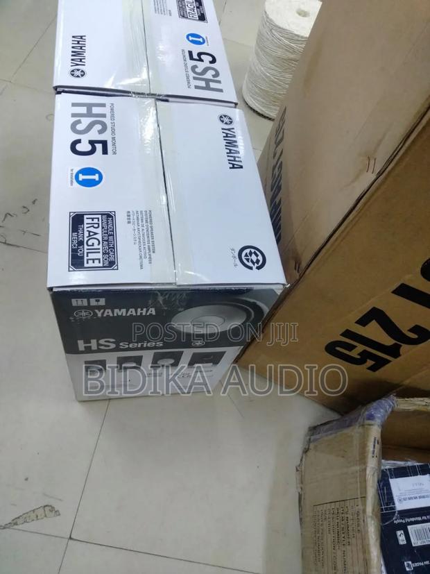 Hs5 Yamaha Speaker