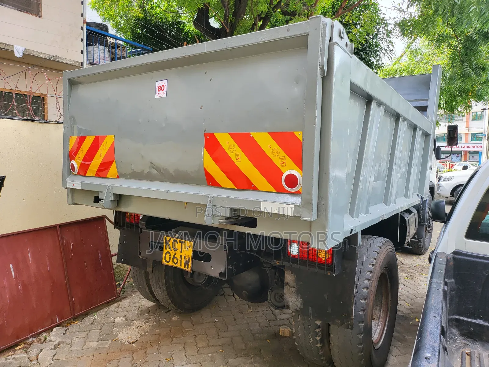 Mitsubishi DUMP Truck 2014 Gray