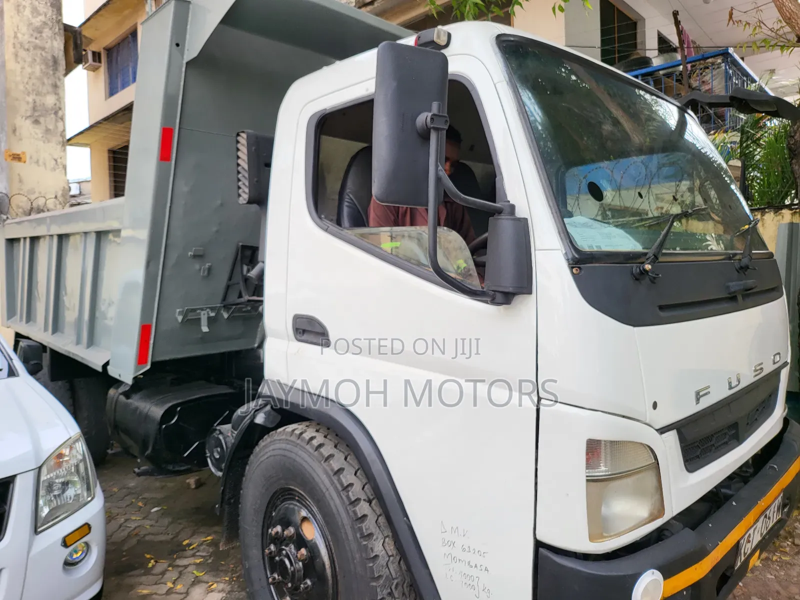 Mitsubishi DUMP Truck 2014 Gray