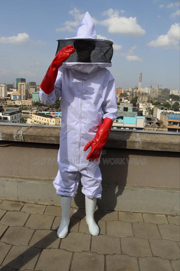 Beekeeper's Outfit
