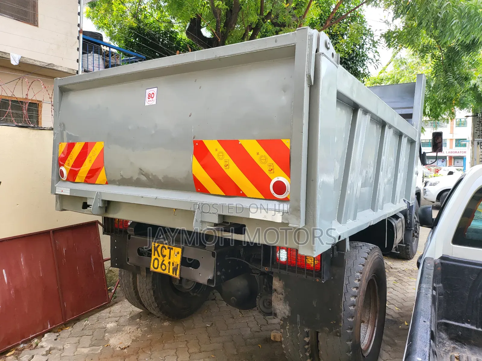 Mitsubishi DUMP Truck 2014 Gray