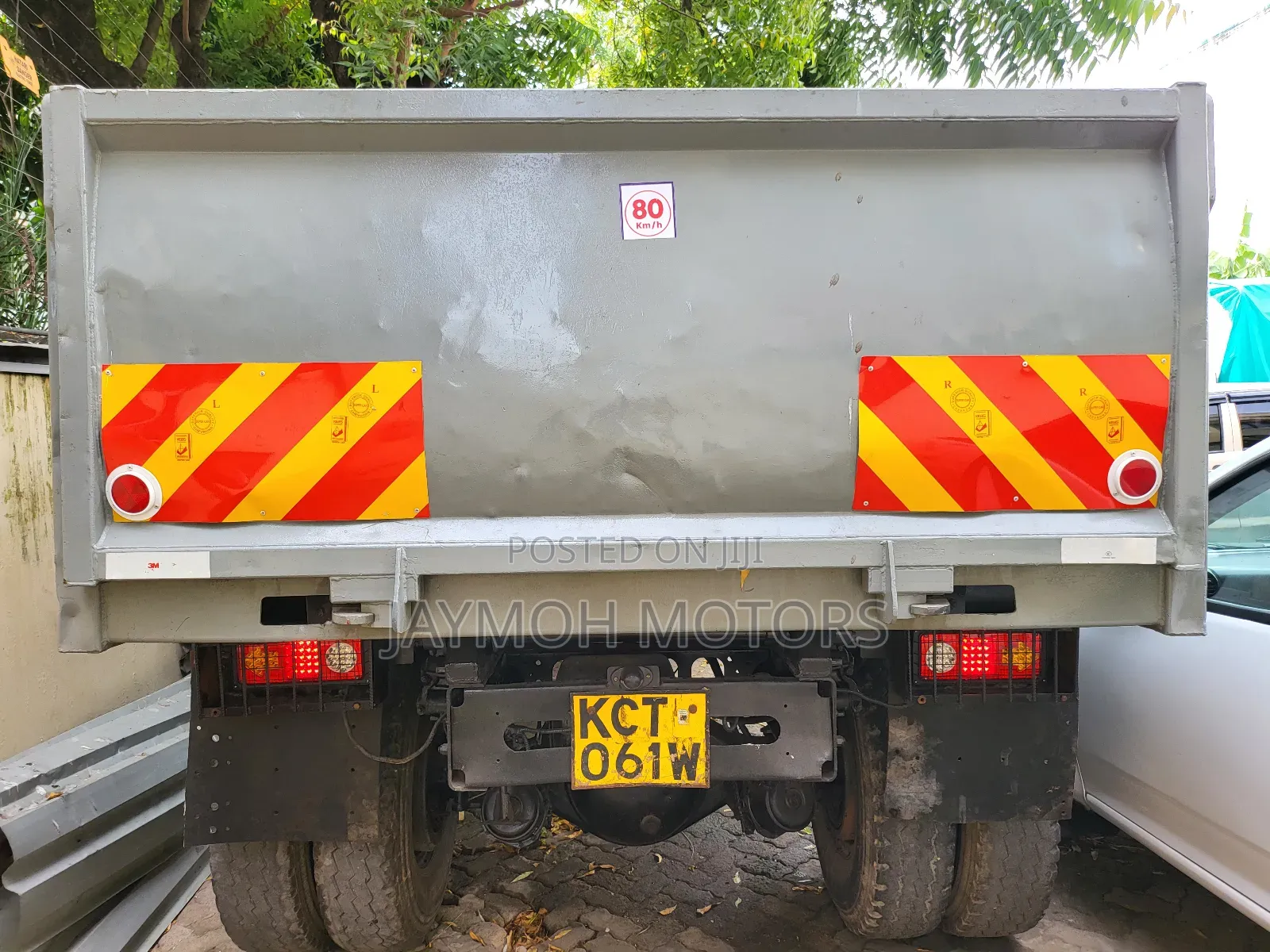 Mitsubishi DUMP Truck 2014 Gray