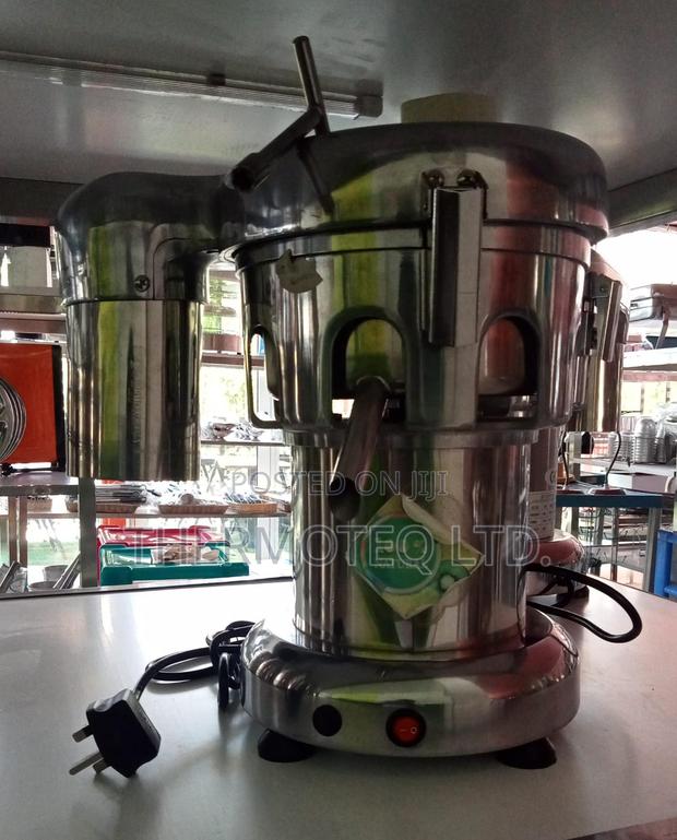 Juicer/ Commercial Juice Exreacter - thumbnail 3