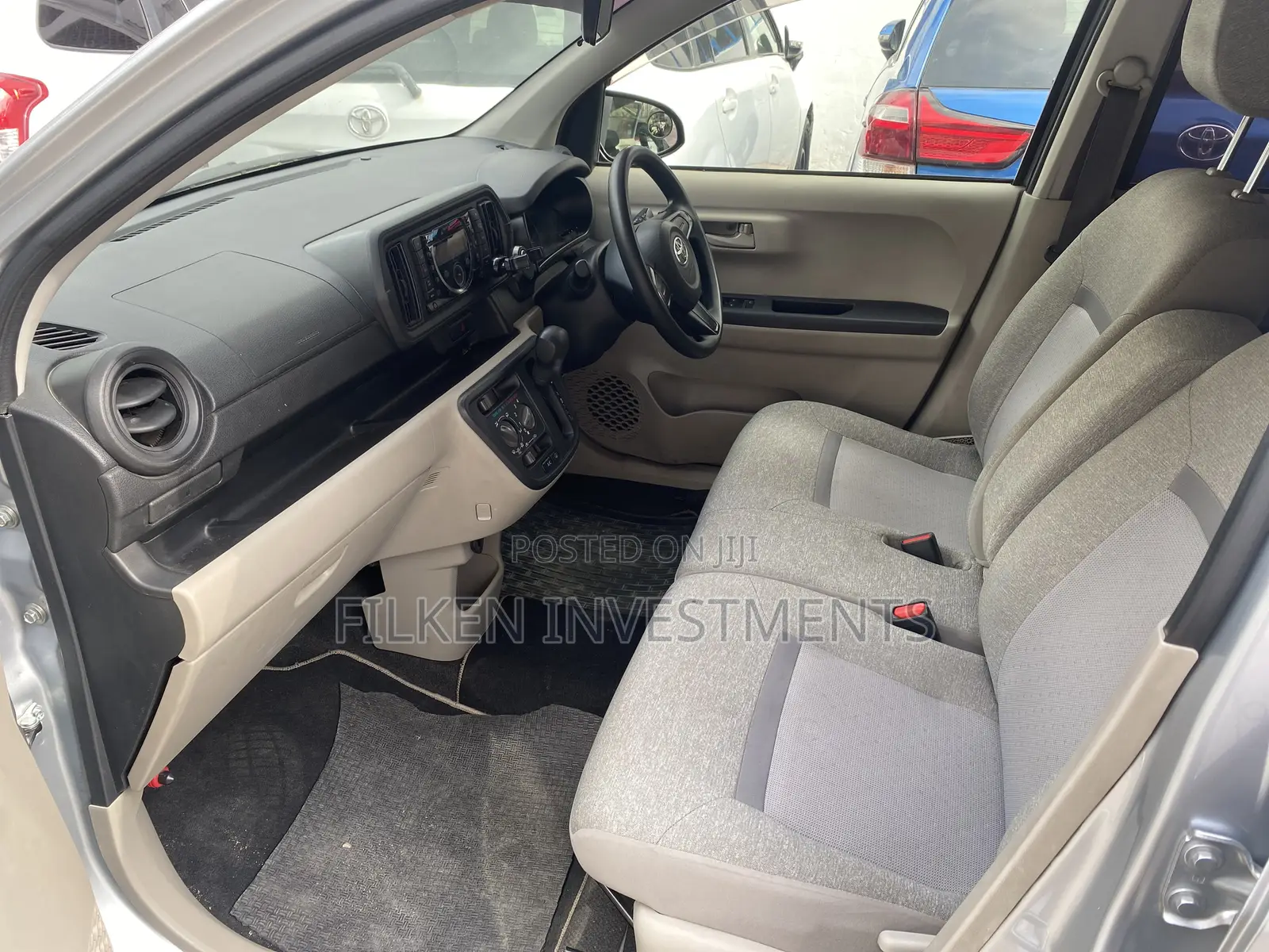 Toyota Passo 1.0 FWD 2017 Silver