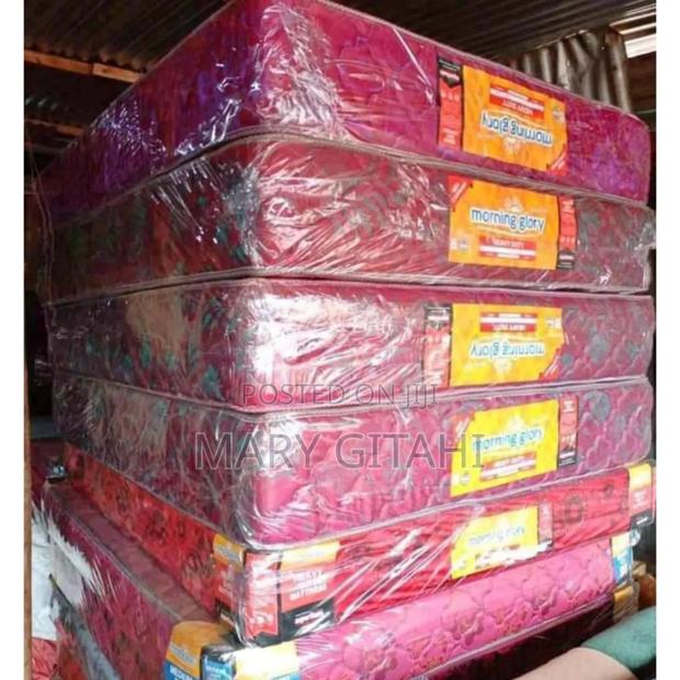 4 1⁄2*6medium Density Plain Mattress 8 Inches