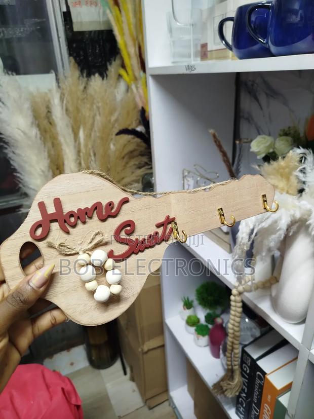 Wooden Key Holder - thumbnail 2