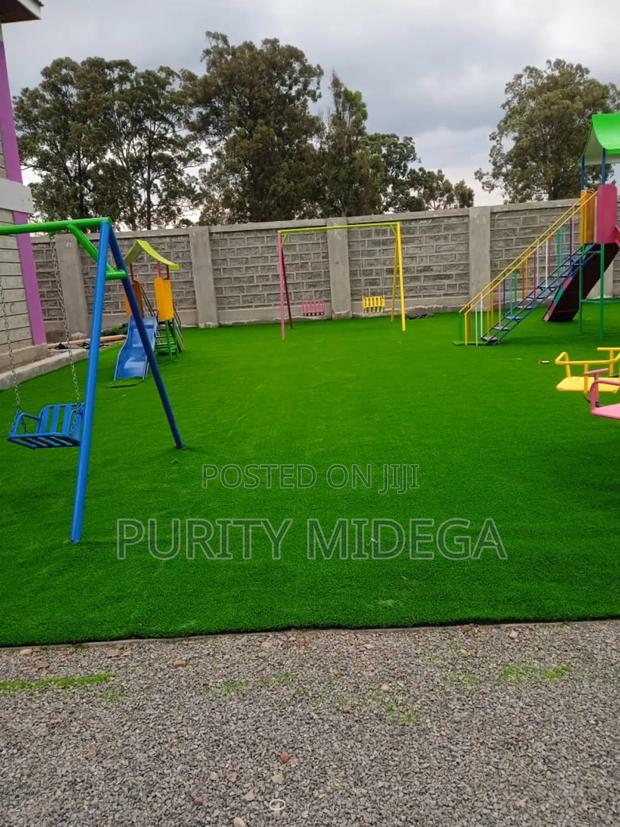 Elagant Grass Carpets - main view
