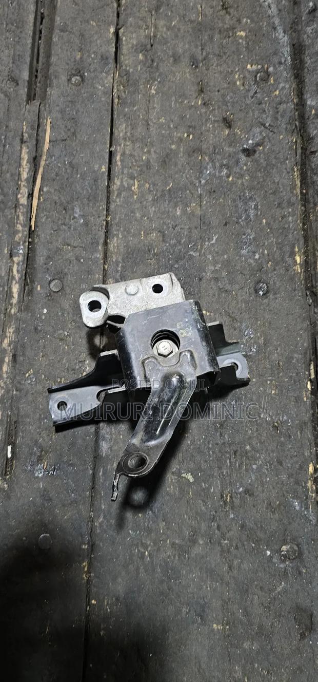 Engine Mount 1NR Engine
