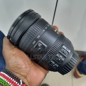 Nikon Af-S Dx Nikkor 18-200mm F/3.5-5.6g Ed Vr Ii Lens