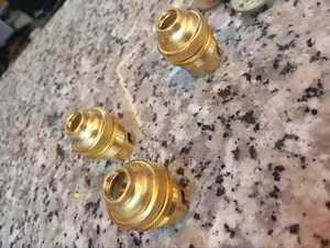 Metal Lamp Base B22 Brass Lampholder