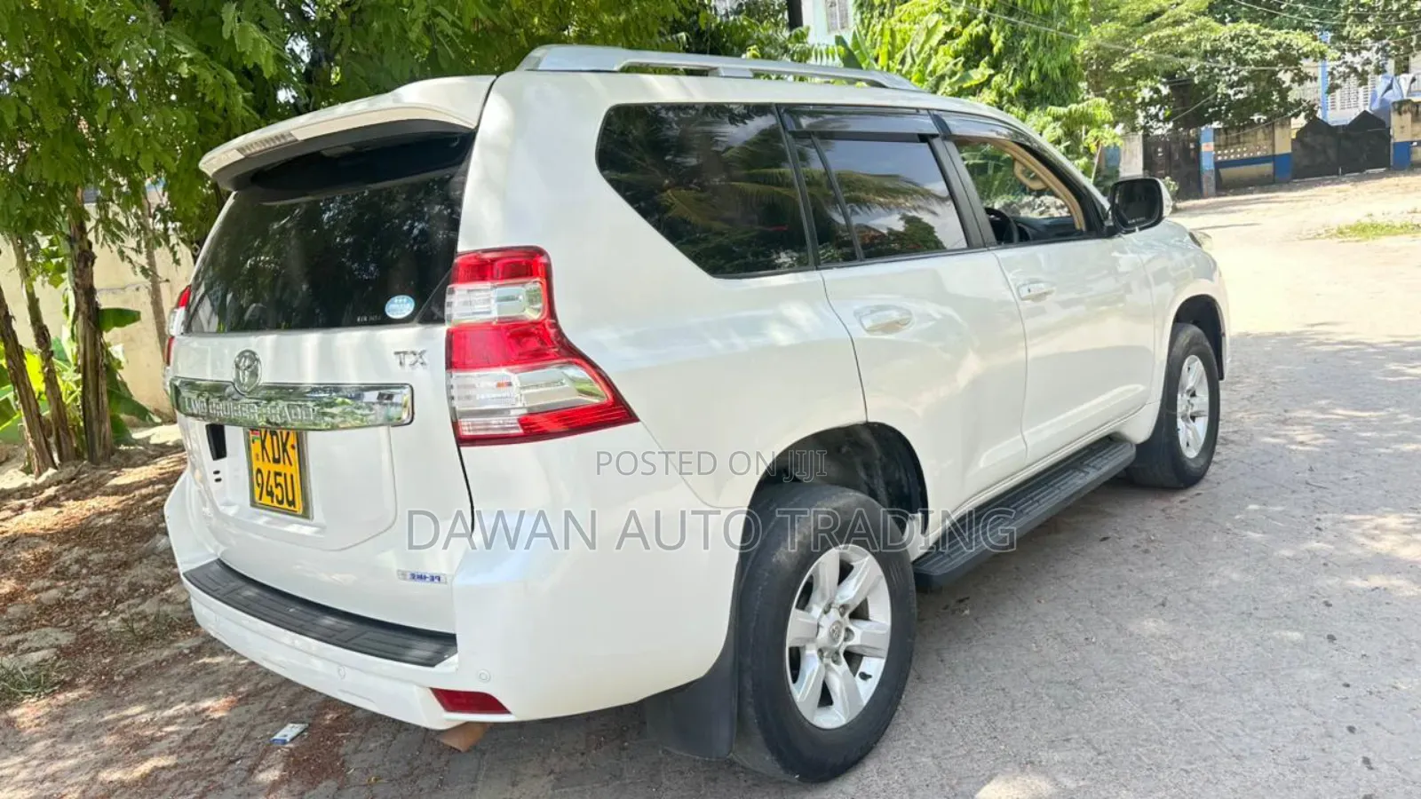 Toyota Land Cruiser Prado 2016 White