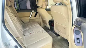 Toyota Land Cruiser Prado 2016 White