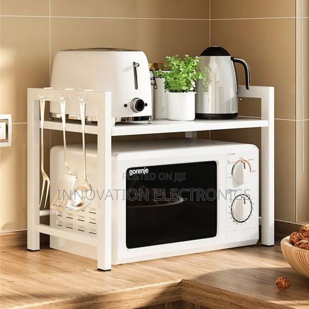 Expandable Microwave Stand