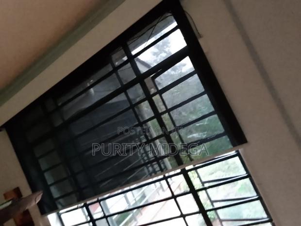 Sunscreen Roller Blinds - thumbnail 2