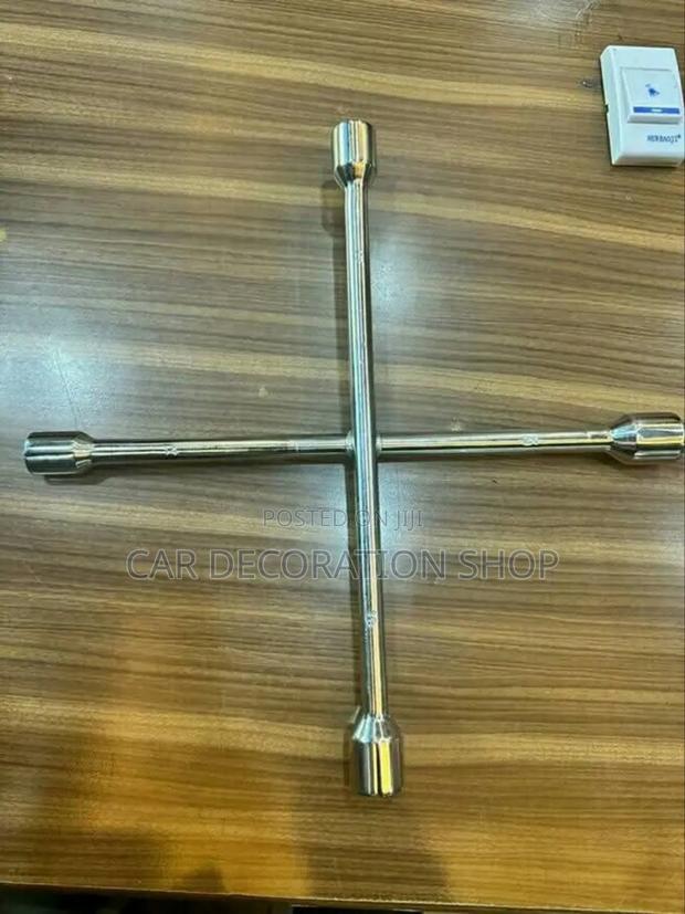 4_way Lug Universal Cross Spanner - main view