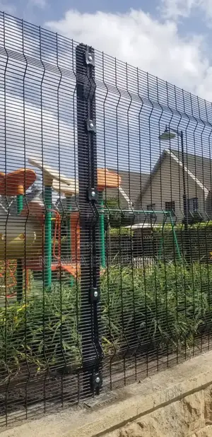 Anti-Intruder Fence / Anti-Climb