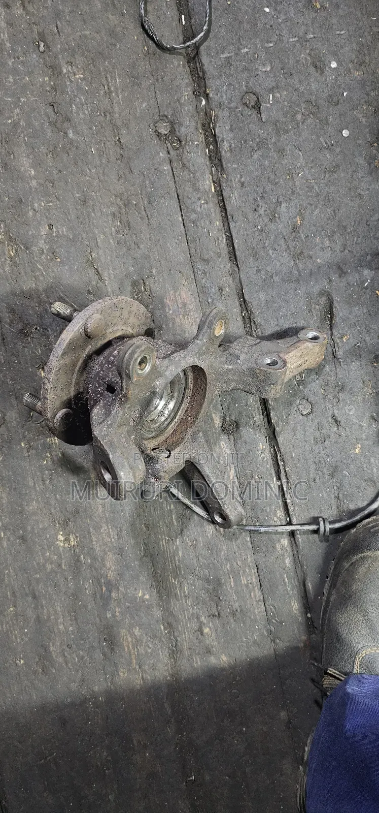 Nissan B15 Y11 Front Hub