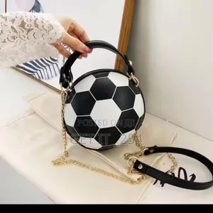 Trendy New Innnn🦾🦾🦾🦾
Basketball 🏀 Bags Fully