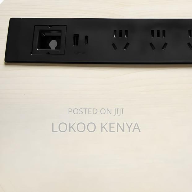 Office Desk: 1400mm Electric Adjustable Office Desk - thumbnail 3