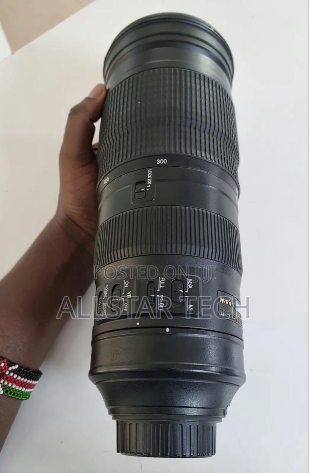 Nikon Af-S Nikkor 200-500mm F/5.6e Ed VR
