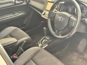 Toyota Corolla Fielder 2018 White