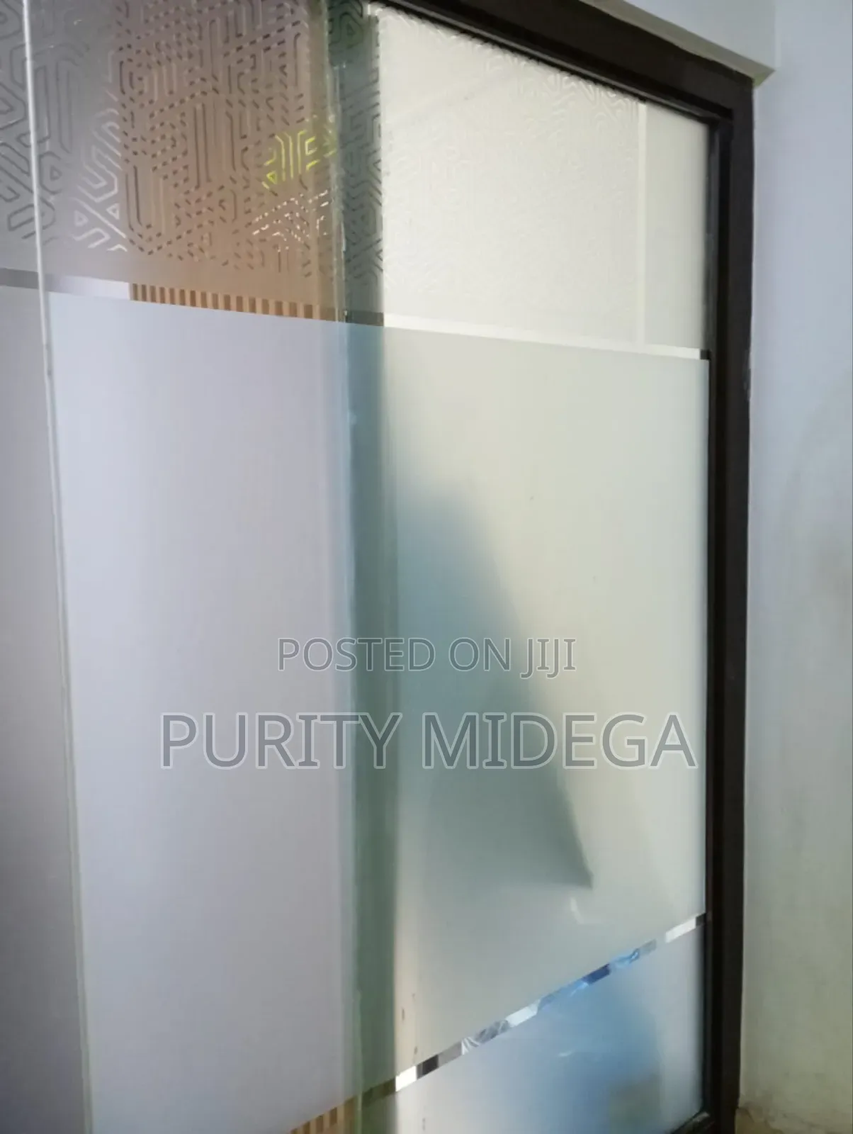Adorable Privacy Films for Bathroom Glasses