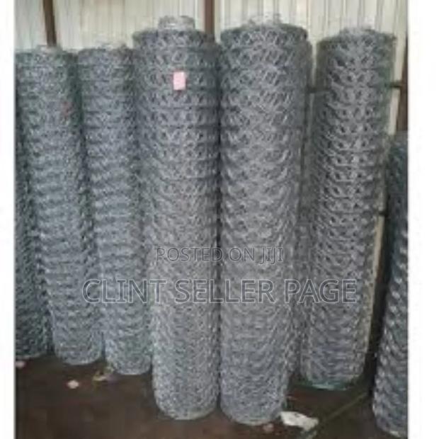 Galvanized Triple Twist Fencing Wire 6ft 18mts