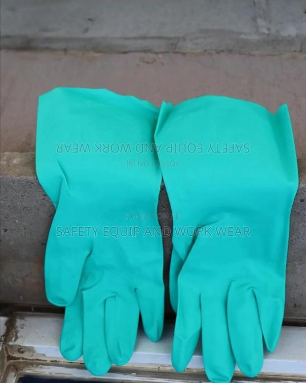 Nitrile Safety Gloves - main view