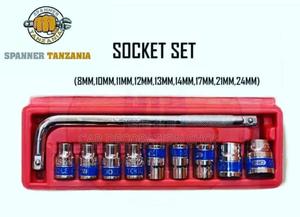 Sockets With Universal L Handle Spanner Set 10pc - thumbnail 2