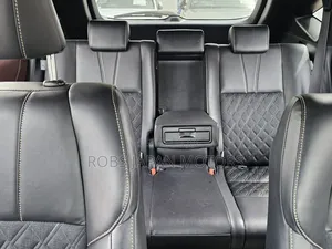 Toyota Harrier 2.0 2017 Black