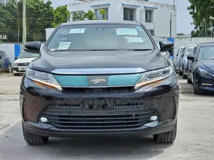 Toyota Harrier 2.0 2017 Black