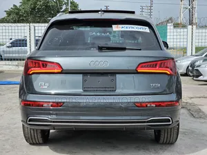 Audi Q5 2.0T Premium AWD quattro 2018 Gray