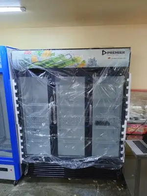 Vertical 3 Door Showcase Chiller