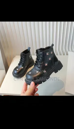 Kids Elegant Boots