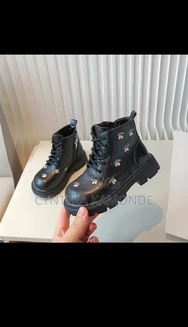 Kids Elegant Boots - thumbnail 2