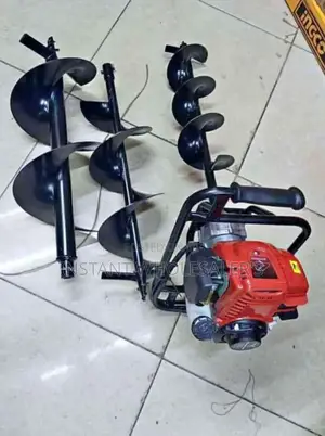 4 Stroke Holes Digger Machine