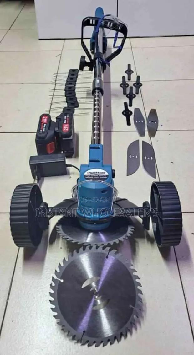 Makita Rechargeable Lawn Mower
