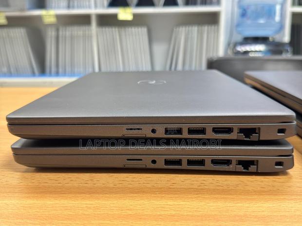 Laptop Dell Latitude E5300 8GB Intel Core I5 SSD 256GB - thumbnail 4