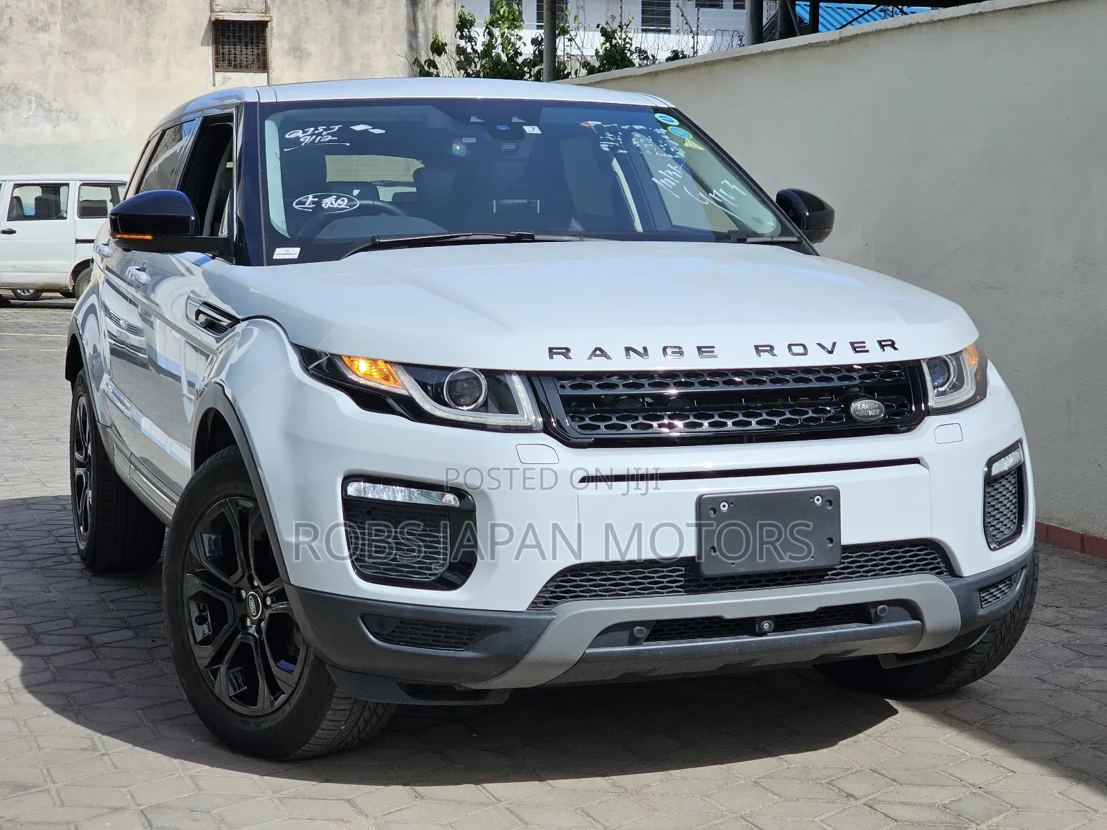Land Rover Range Rover Evoque HSE 4x4 5-Door 2017 Pearl