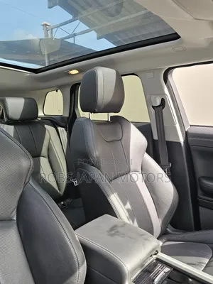 Land Rover Range Rover Evoque HSE 4x4 5-Door 2017 Pearl