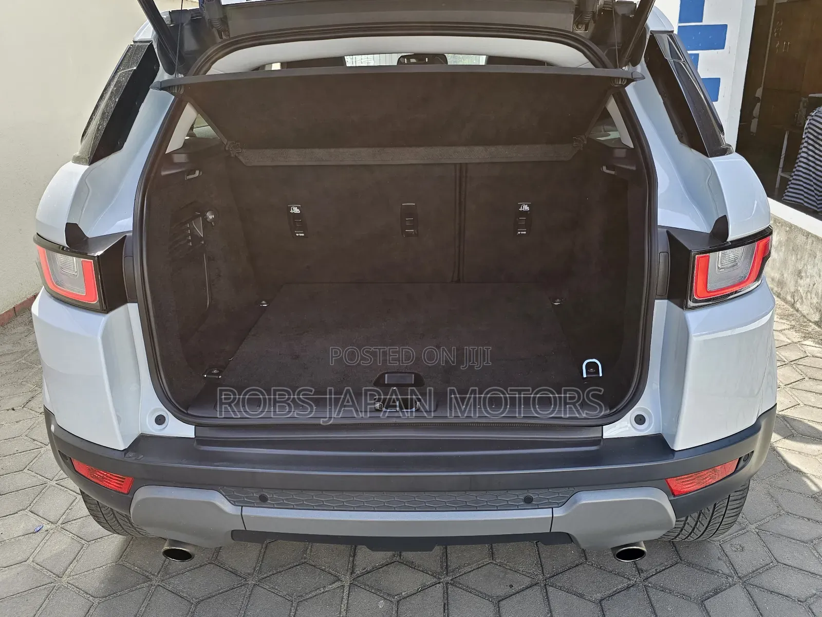 Land Rover Range Rover Evoque HSE 4x4 5-Door 2017 Pearl