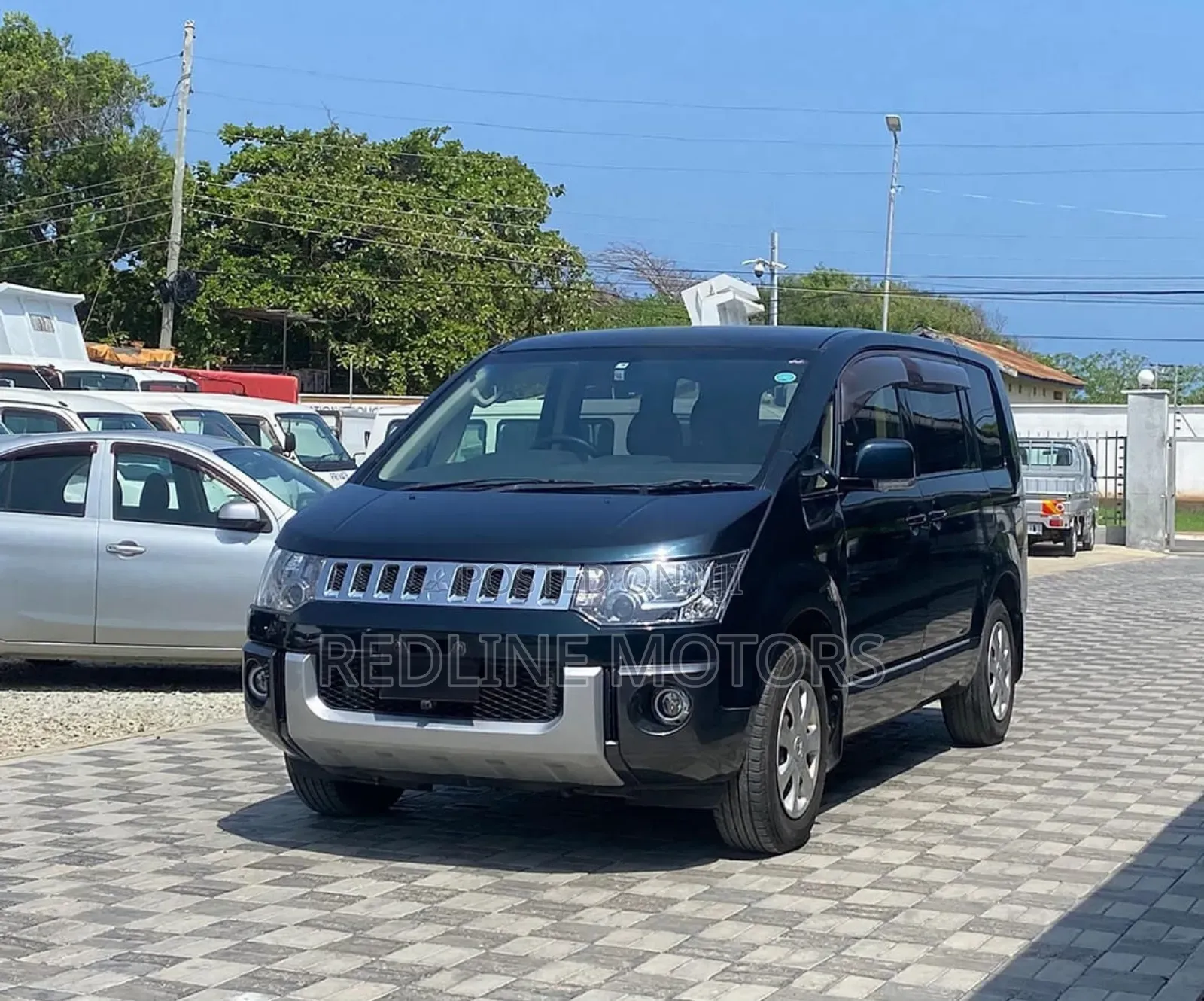 Mitsubishi Delica 2017 Green